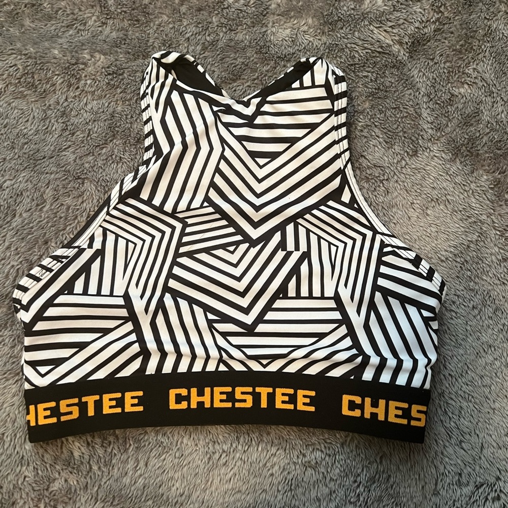 Chestees size 4